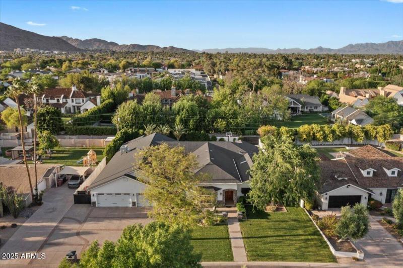 003-Aerial front of home