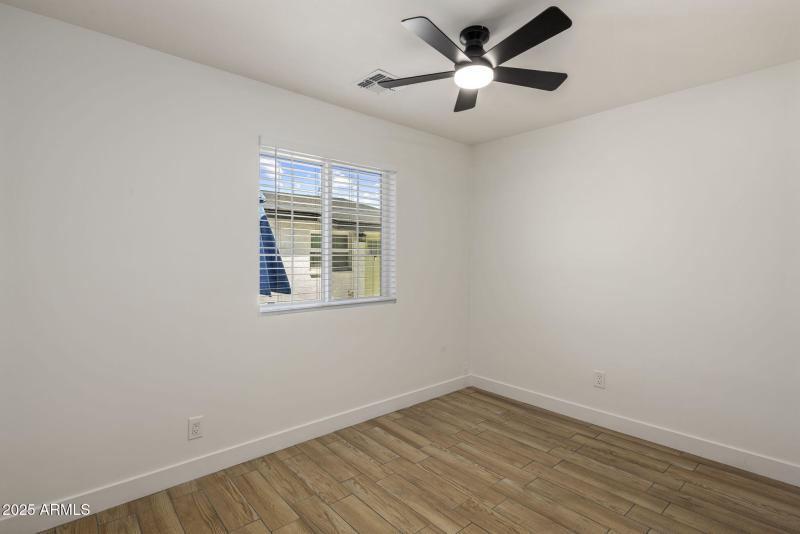 10-web-or-mls-D46A7354