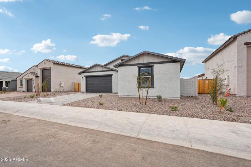 5-web-or-mls-W Brown St-S1909-005