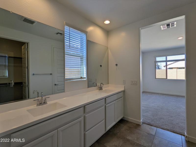 16846 W LAS PALMARITAS DR