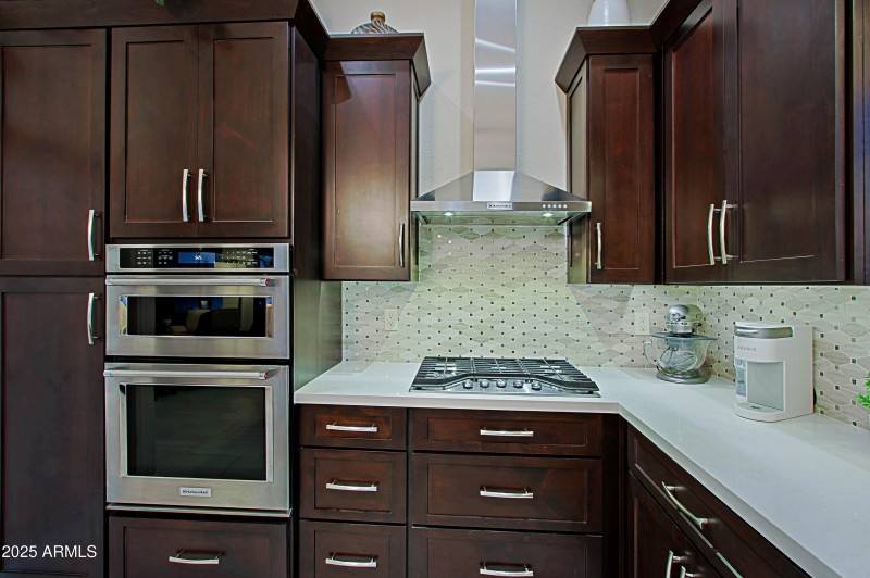 Kitchen 6