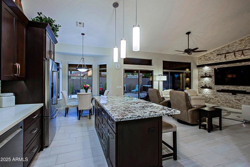 Kitchen 8