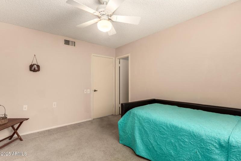 32 - Leisure World 624