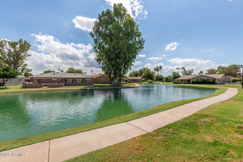 47 - Leisure World 624
