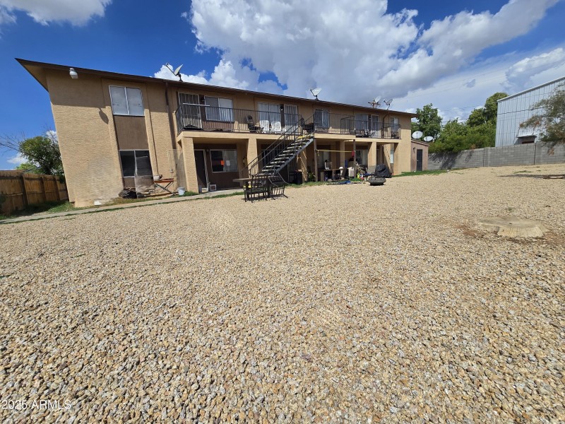 2118_W_Belmont_Building_Front3