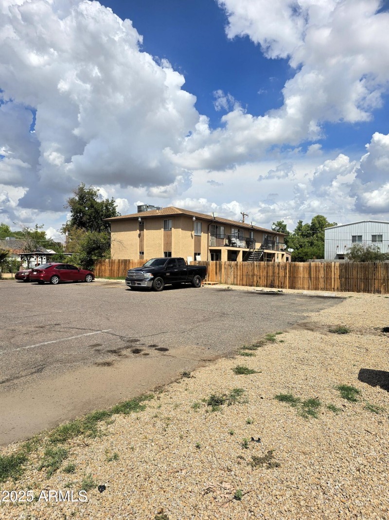 2118_W_Belmont_ParkingLot_Angle_View