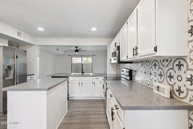 12-web-or-mls-4206-e-agave-rd