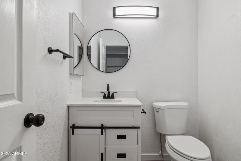 14-web-or-mls-4206-e-agave-rd