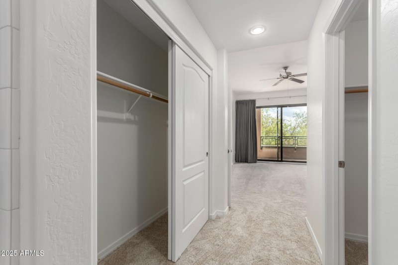 ENCANTO PRIMARY CLOSET HALLWAY