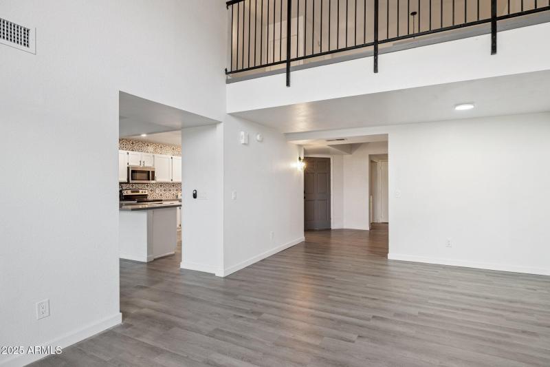 7-web-or-mls-4206-e-agave-rd (1)