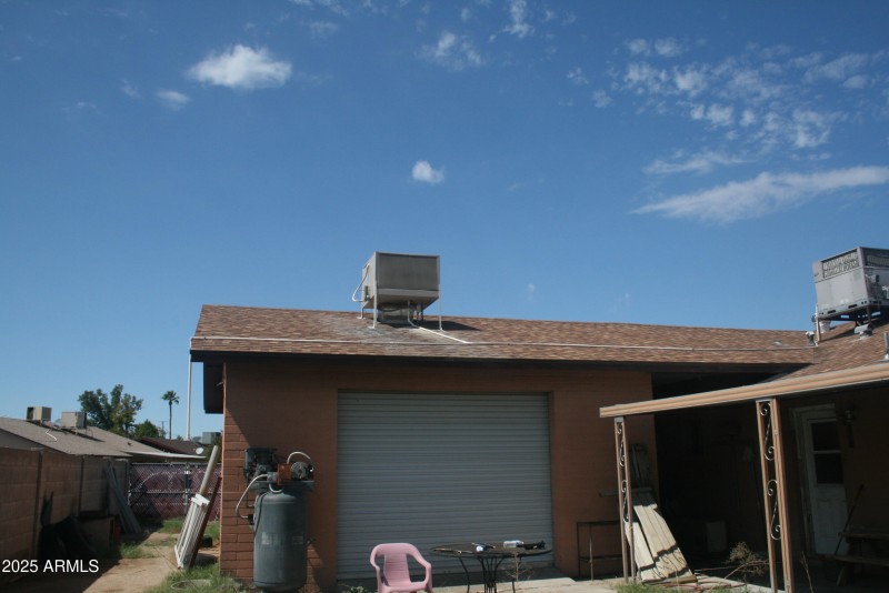 Swamp cooler on Shop