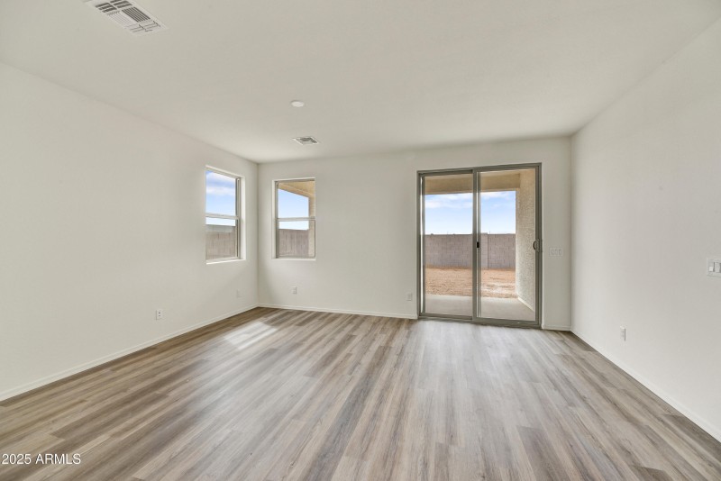 009_Family Room