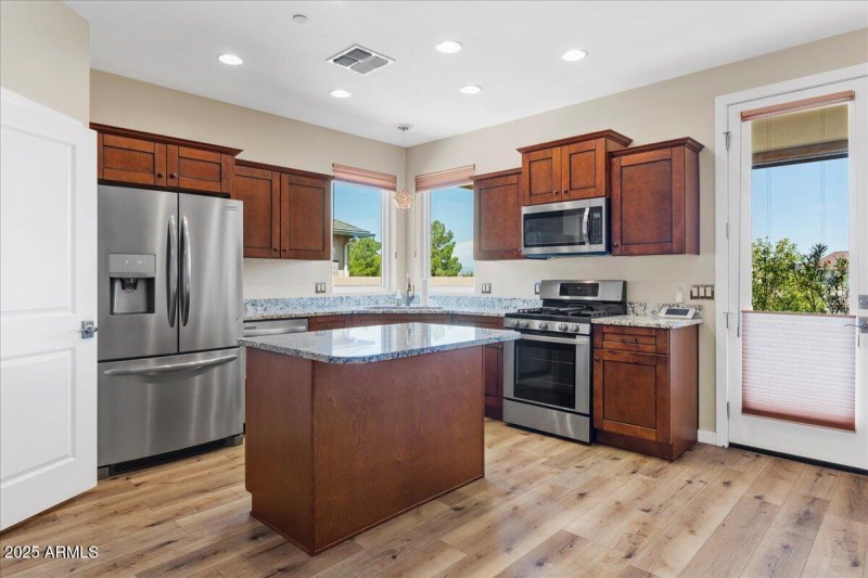 13-Kitchen