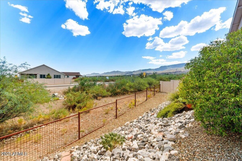 27-Backyard View