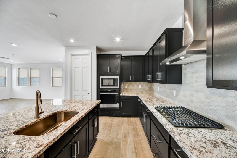 08-Kitchen