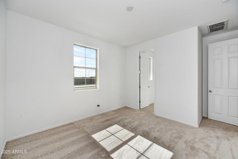 02-Bedroom