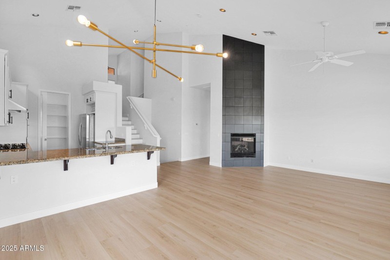 11-web-or-mls-P1156288