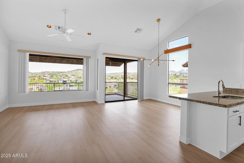 9-web-or-mls-P1156284