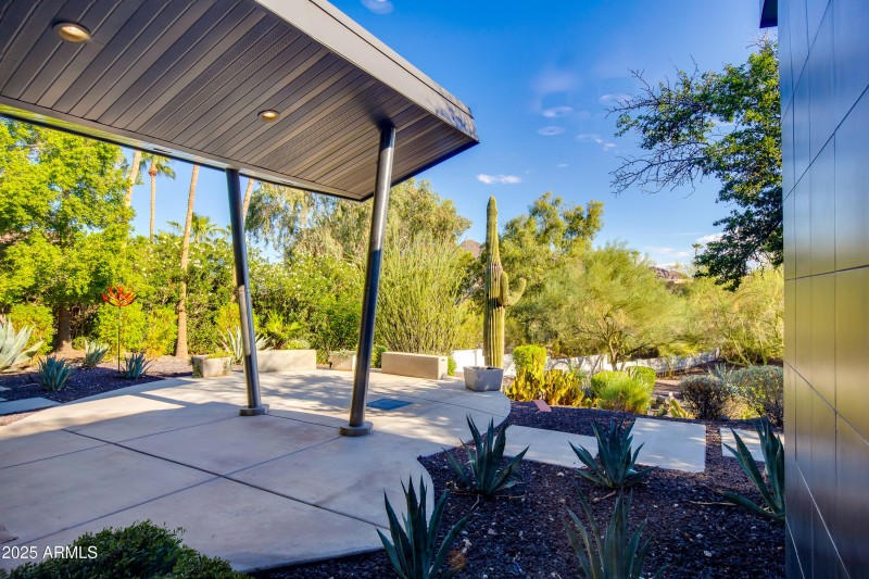 29-Desert Crest