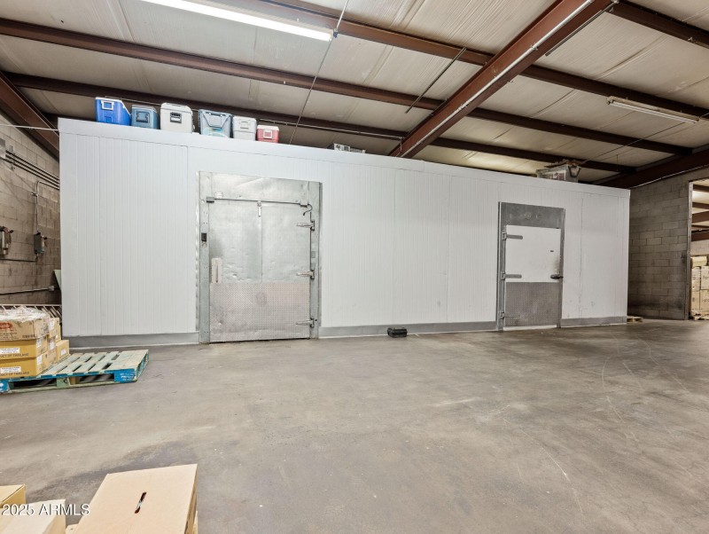 35-web-or-mls-4239 N 40th Ave-26