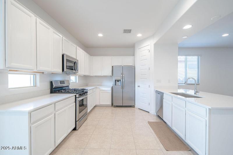 20250918_3740-S-65th-Ave_04