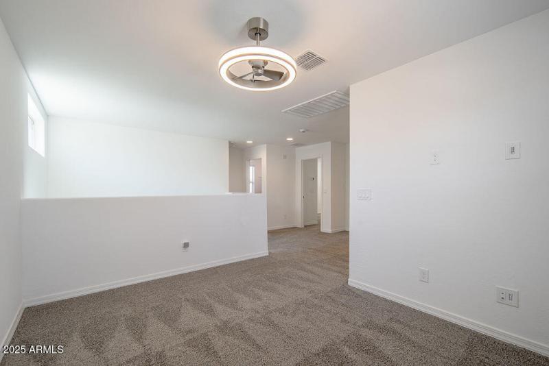 20250919_14118-W-Hackamore-Dr_07