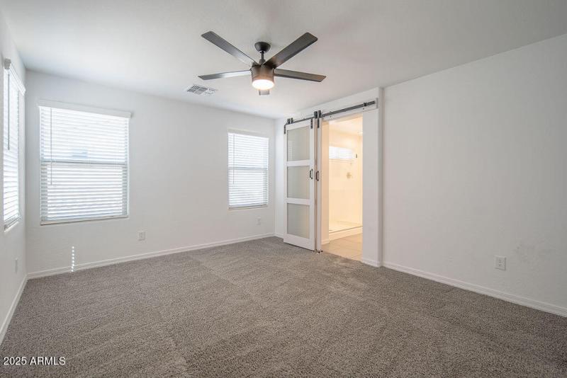 20250919_14118-W-Hackamore-Dr_11