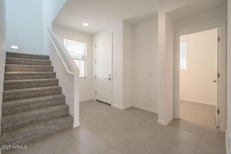 20250919_14118-W-Hackamore-Dr_17