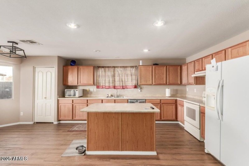 Kitchen 3 (1)