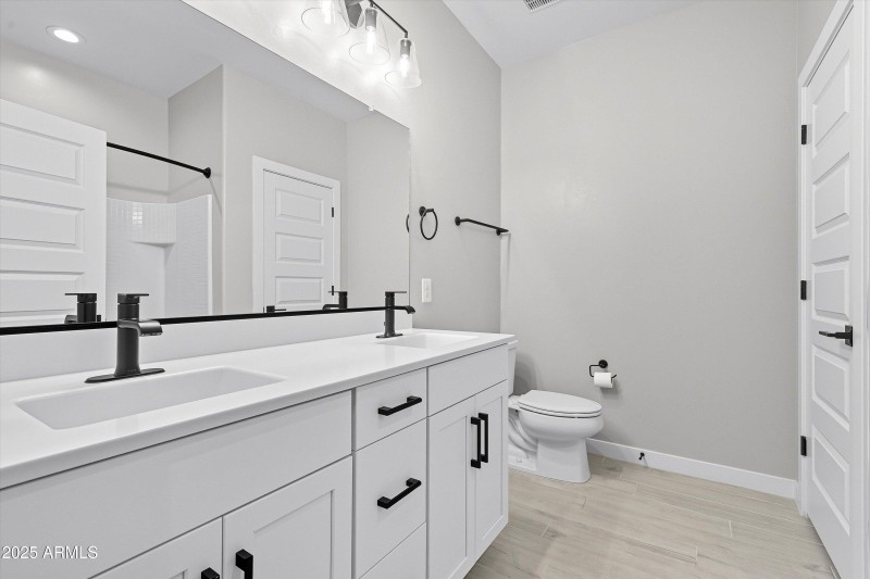 31-Bathroom