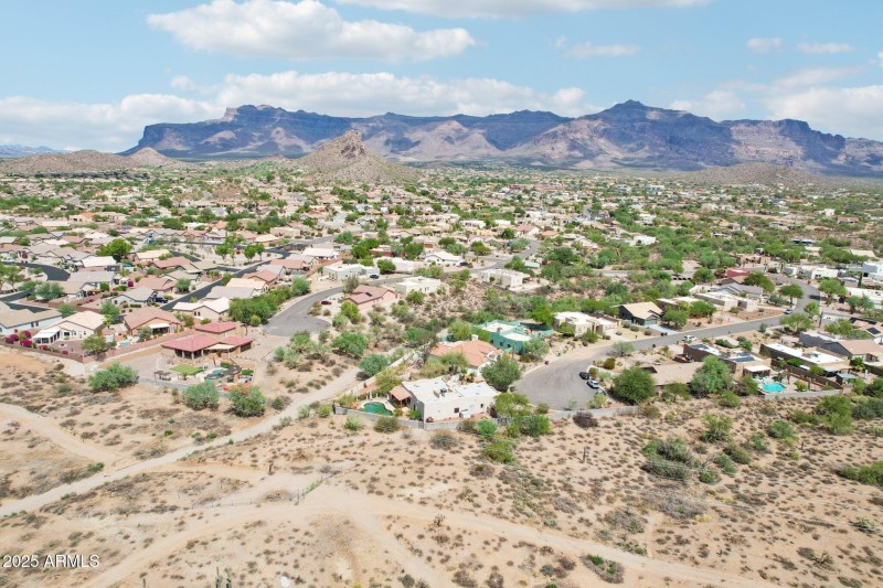 54-web-or-mls-E Anasazi Pl-S2009-054