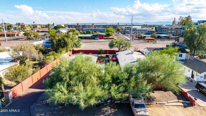 321 E Carol Avenue Phoenix, AZ 85020