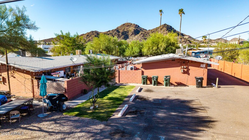 321 E Carol Avenue Phoenix, AZ 85020