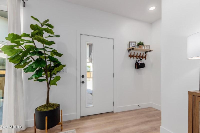 20241115200445242433000000-o