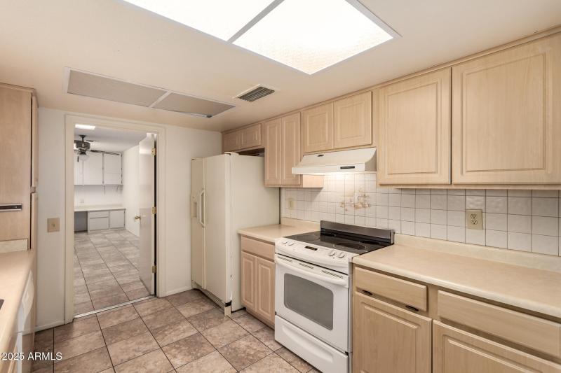 13 - Crystal Lake 12735