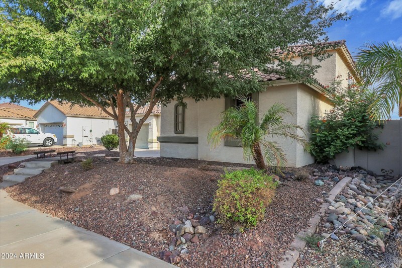 03-13616 W San Miguel Avenue-3