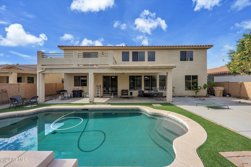 06-13616 W San Miguel Avenue-6