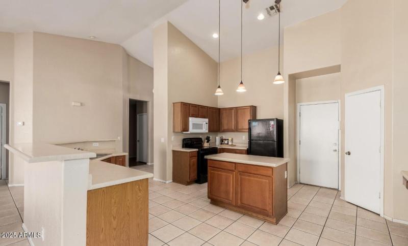 3531F42A-9FC0-4282-B55A-4BAC3BB3AB5A_1_2