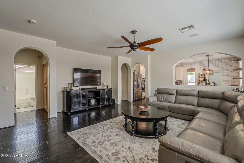 9-web-or-mls-Tamarisk-9