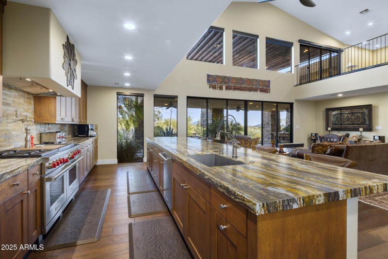 -Kitchen