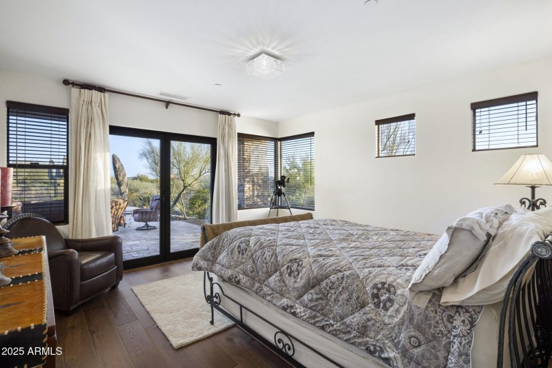 -Bedroom Ensuite 1