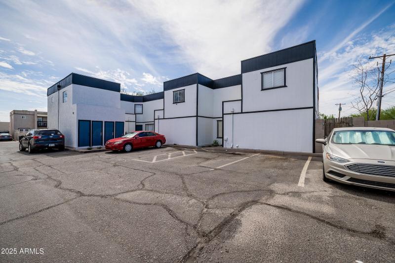 1728 East Pepper Circle - Exterior (6)