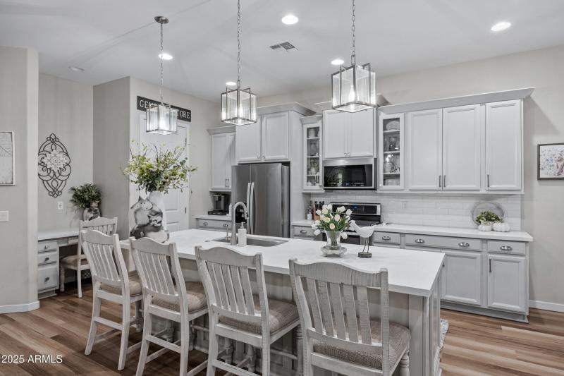 41797 W Summer Sun Ln-14