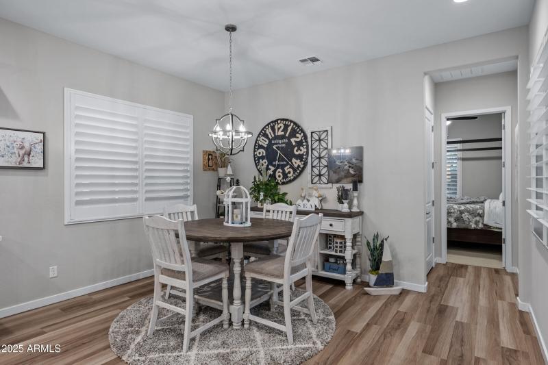41797 W Summer Sun Ln-18