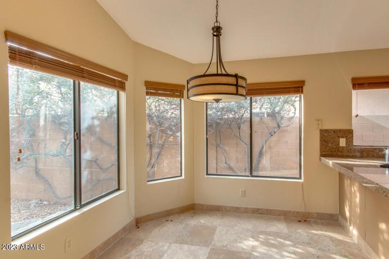 5. LIGHT AND BRIGHT KITCHEN