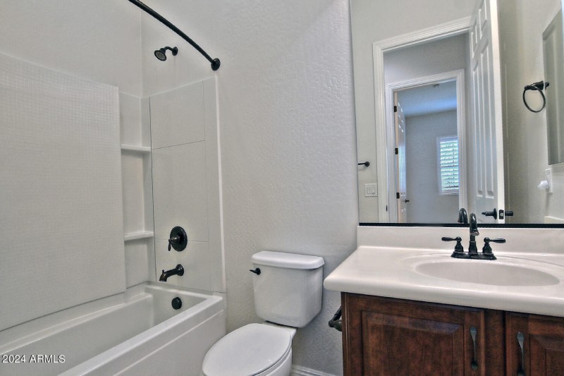 7167 W Merriweather Wy-large-033-021-Ful