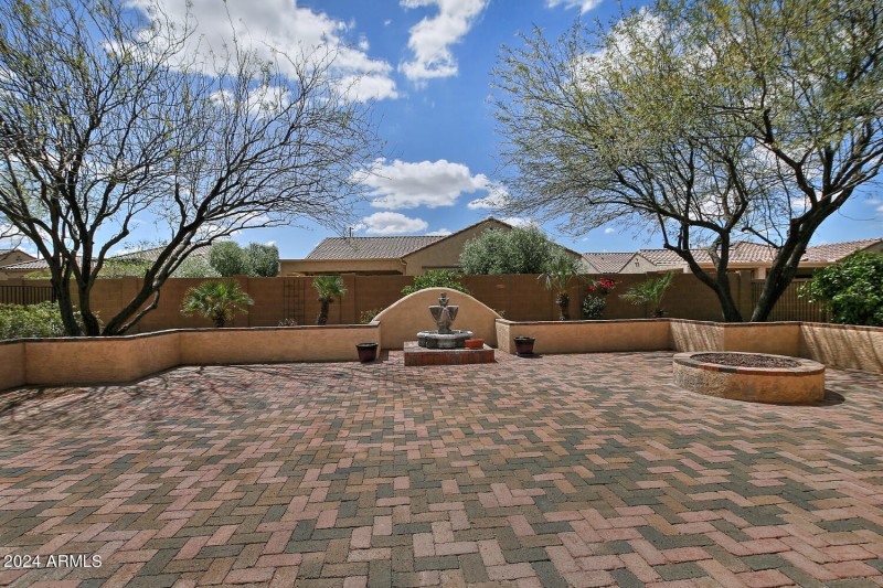 7167 W Merriweather Wy-large-036-015-Hug