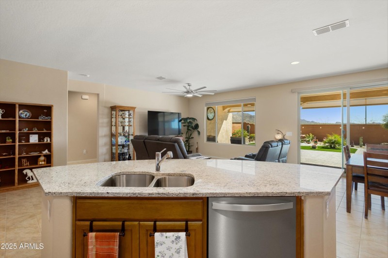 11-Kitchen