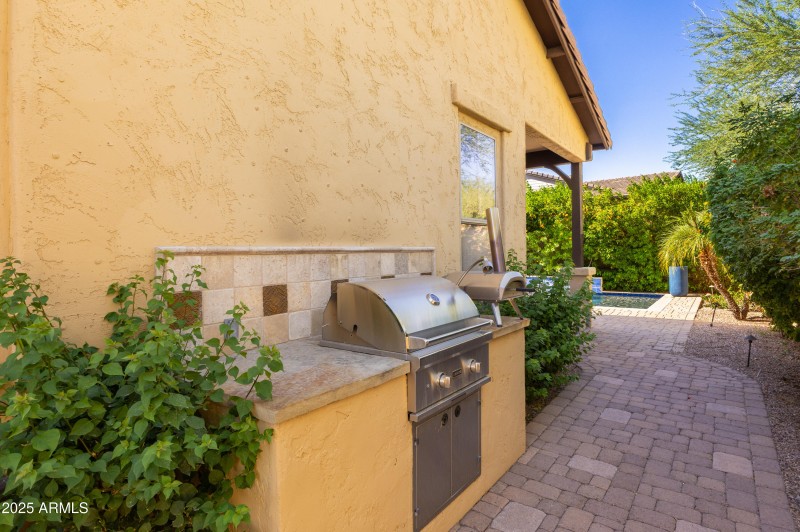 Built-In-BBQ