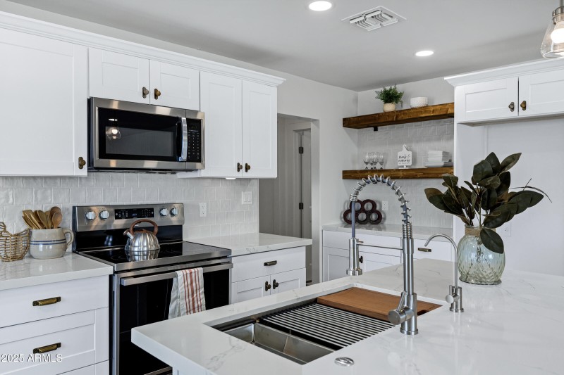 620 W Martin Rd-11